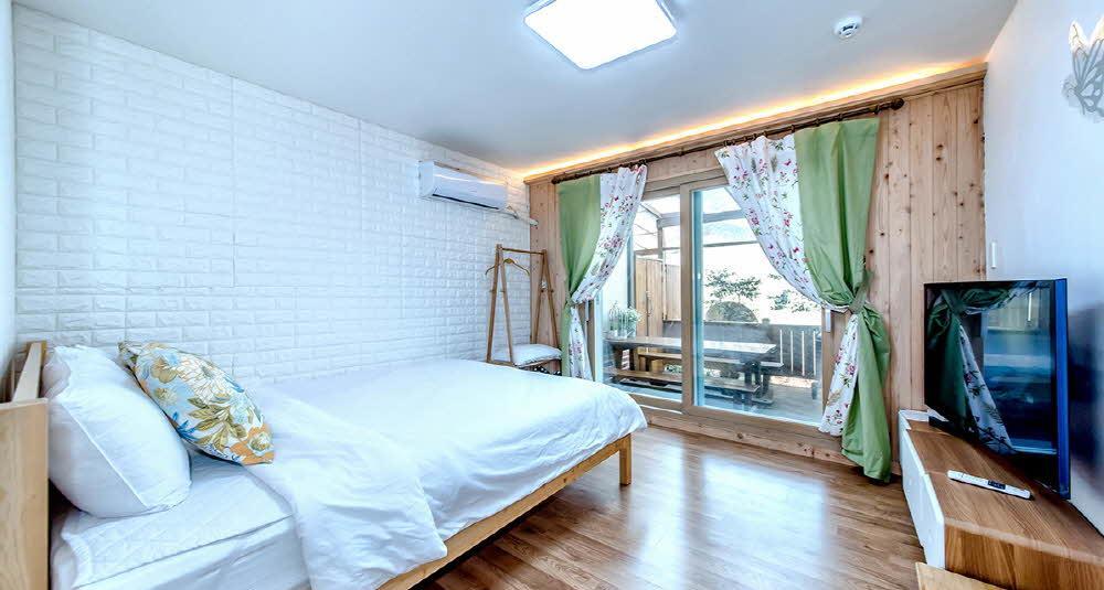 Sungsan Hill Villa Seogwipo Exteriör bild